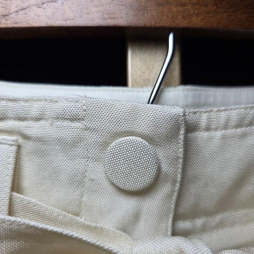 NWT Helmut Lang Duppioni Cargo Silk Bermuda Short in Ivory 6 - Picture 5 of 16